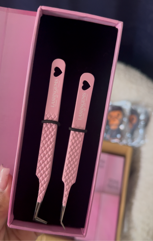 Pretty N Paid tweezers